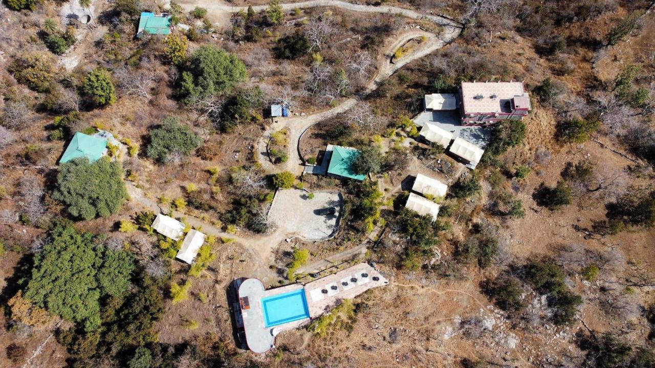 The Sky Imperial Jungle Camp Resort 贡珀尔格尔 外观 照片