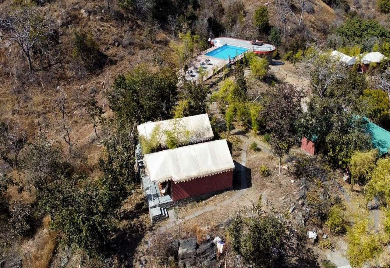 The Sky Imperial Jungle Camp Resort 贡珀尔格尔 外观 照片