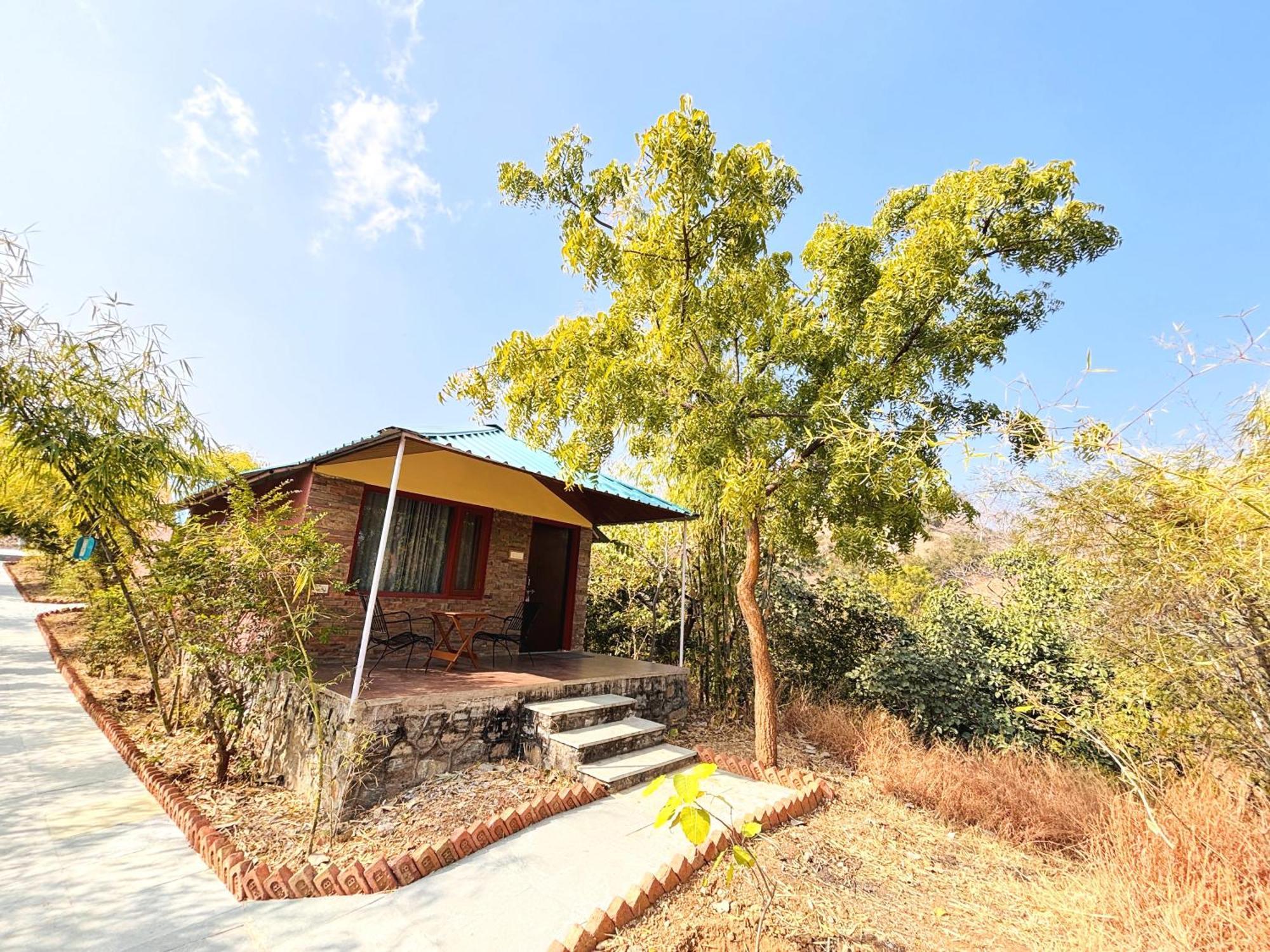 The Sky Imperial Jungle Camp Resort 贡珀尔格尔 外观 照片